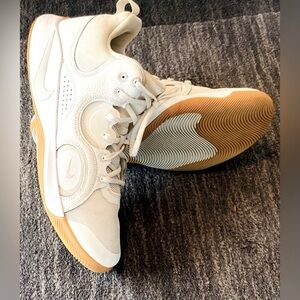 Nike Fly.By Mid 2 Summit White/White/ Photon Dust, Gum sole Size M 11 / W 12.5